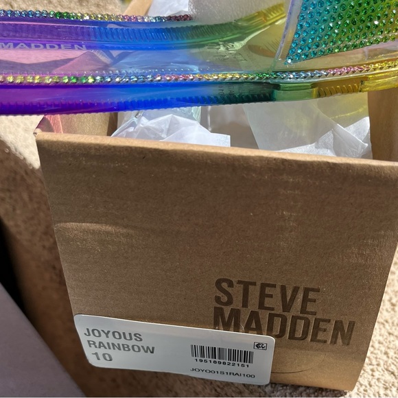 🔥BRAND NEW STEVE MADDEN Sandals🔥 - Picture 3 of 3